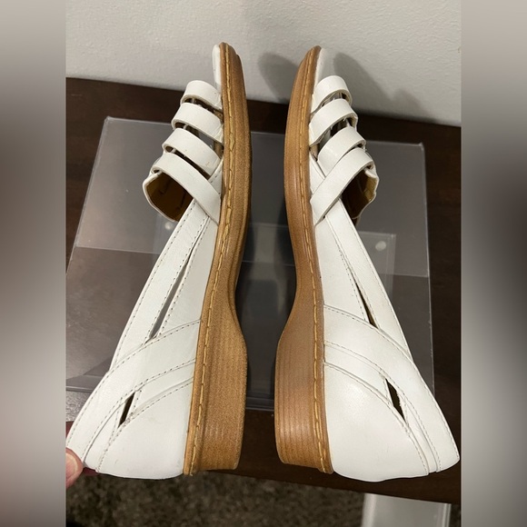 Softspots Women's Cream Woven Flats - Picture 9 of 11